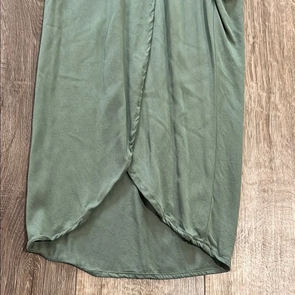 Like new - MAURICES Flowy Olive Green Culotte Pants - Picture 4 of 9